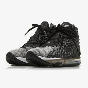 Lebron XVii Size 9 BRAND NEW!!!! Available NOW!!!!